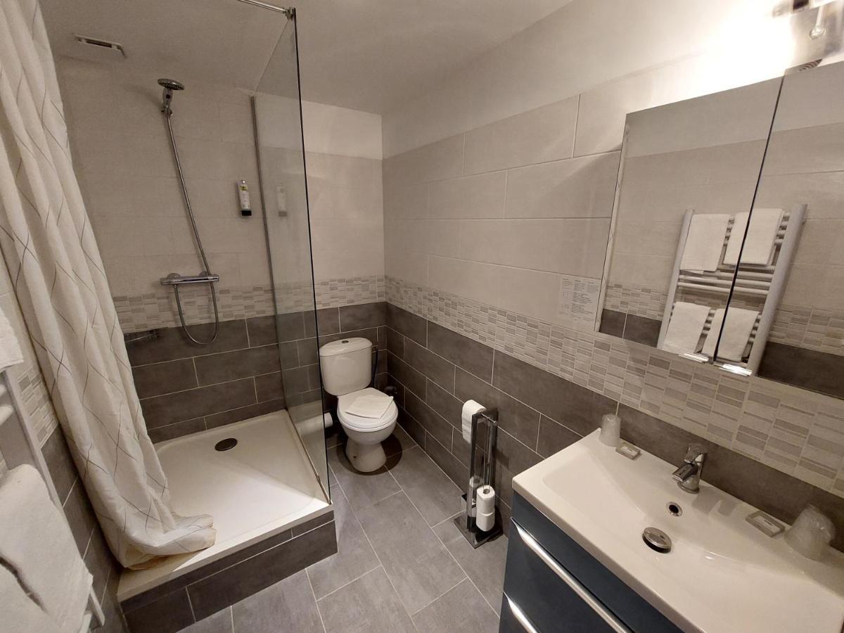 Logis Hotel - Les Pasteliers Lavaur  Esterno foto