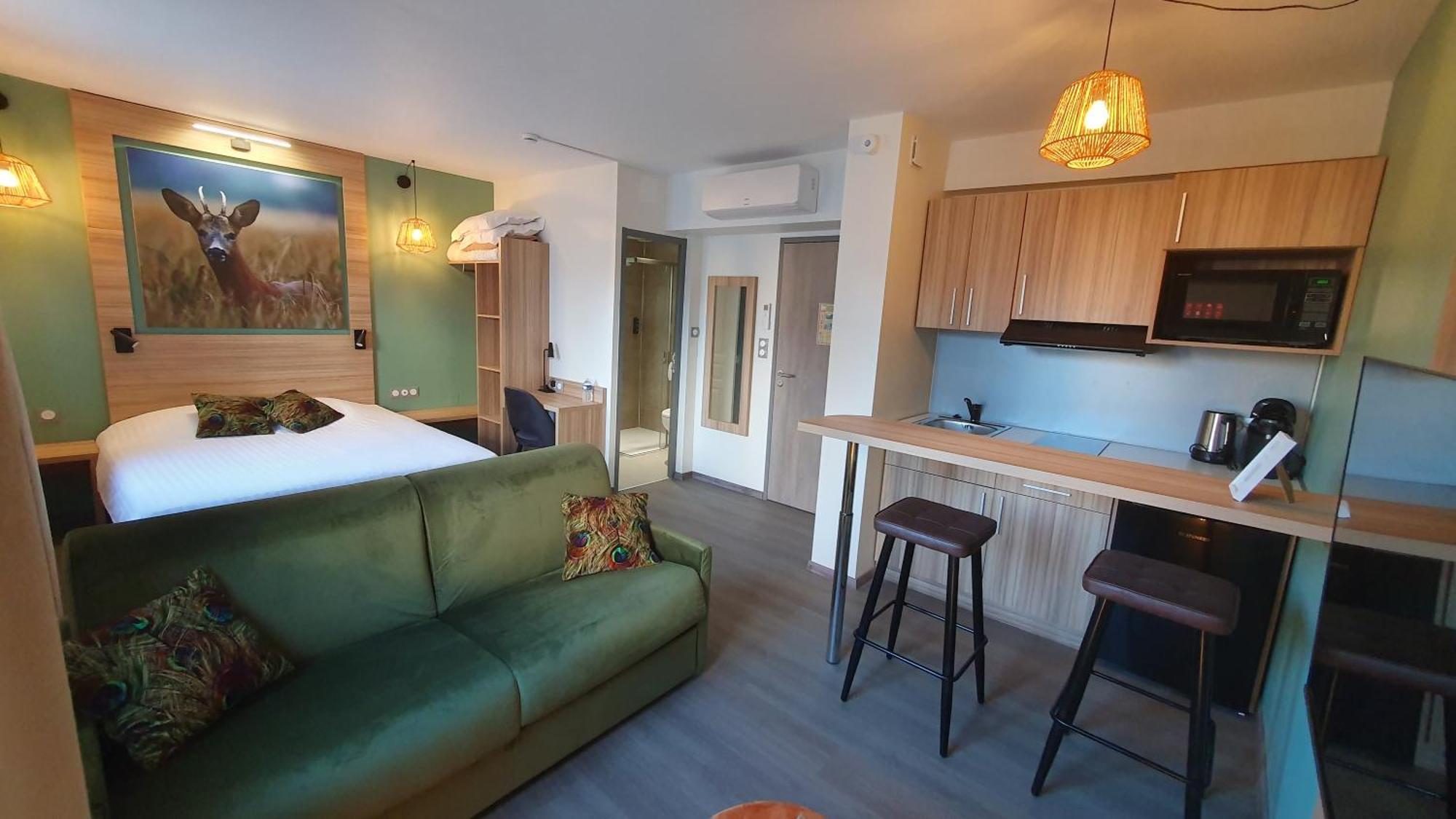 Logis Hotel - Les Pasteliers Lavaur  Esterno foto